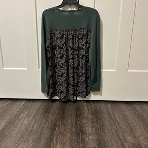Green and Black Paisley Long Sleeve Sweater